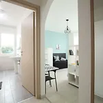 Apartment Youth *